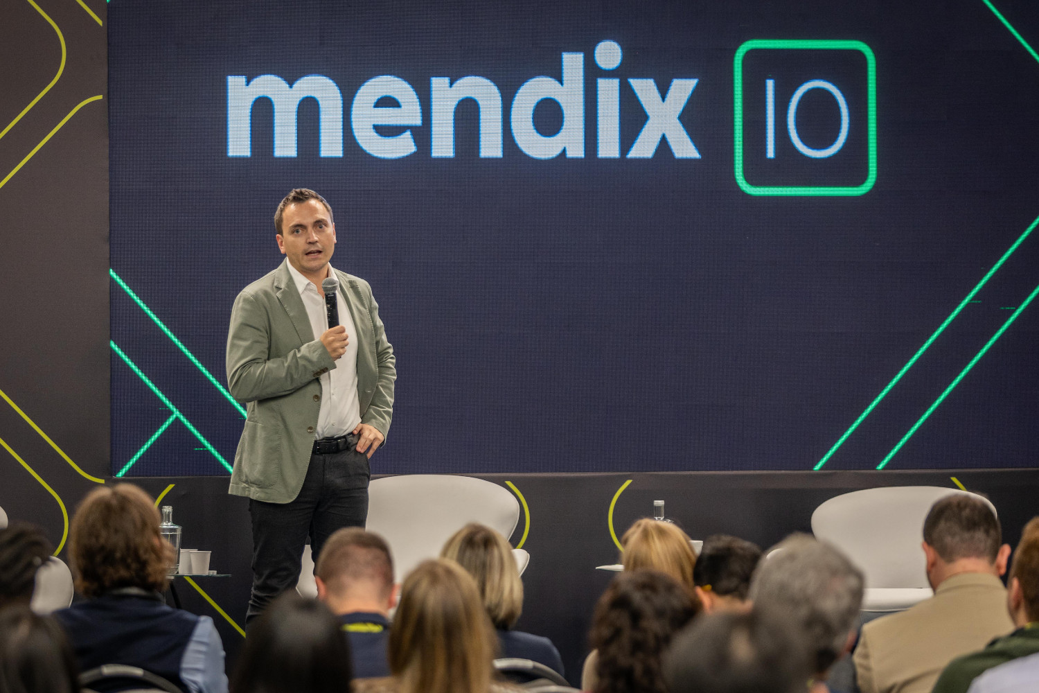 Mendix 10 low-code Tim Srock