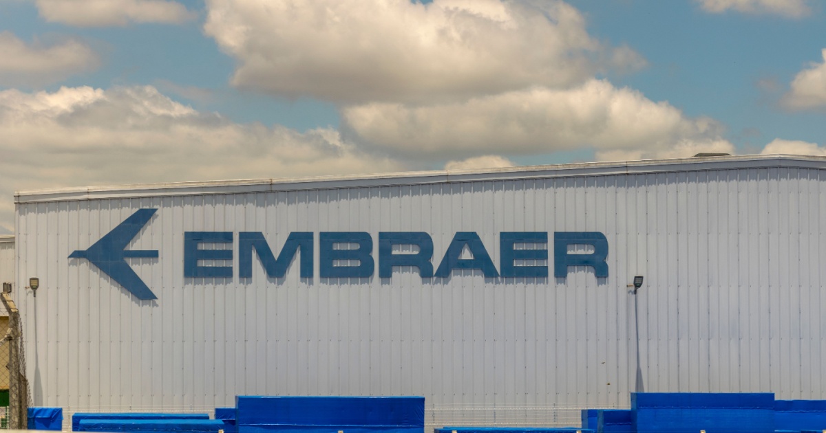 embraer, galpão, aviação