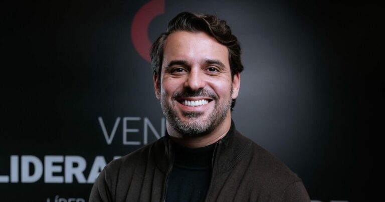 CMO - Matéria Raphael Lassance, cofundador do Sales Clube e CEO do Growth Team